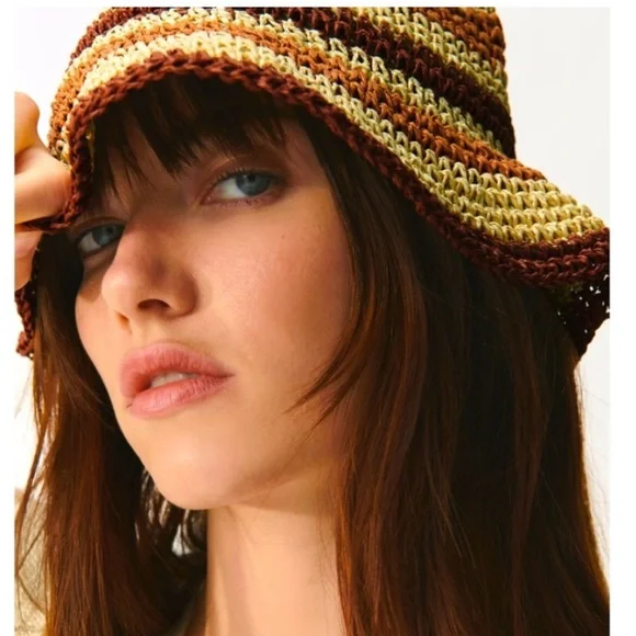 nwt zara Brown Woven floppy Sun Hat medium Zara woven wide brimmed contrast raffia hat (tan and brown  main image 2